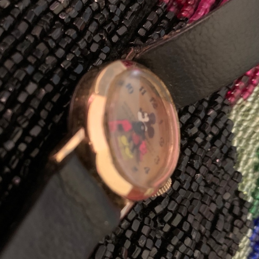 Watch - Picture 5 of 5